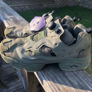 NWT Reebok instapump green size 11.5